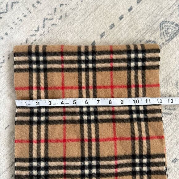Burberry of London 100% Cashmere Plaid Scarf - Picture 3 of 3